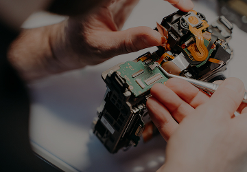 shop-1200-hero-product-category-camera-repair-services-mobile