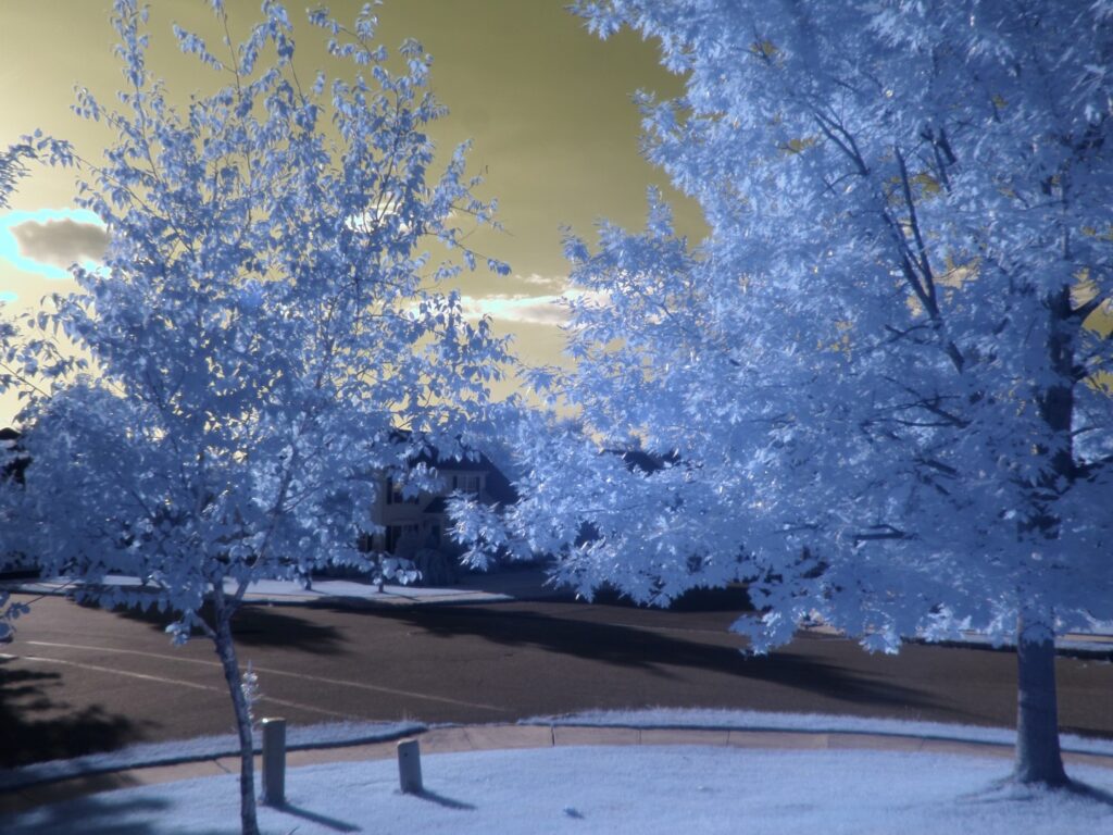 Samsung WB250F 590nm RAW