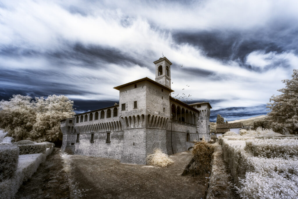 Castello Bufalini IR720nm baac0da8 2be8 46bf ad06 184930ca4e9b
