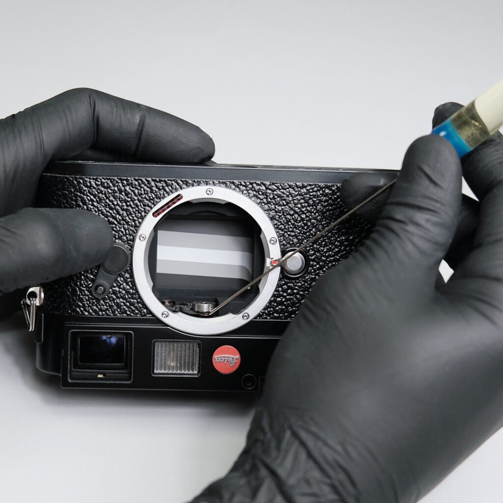 CLA Service for Leica M8 and M9 Cameras DSCF0880