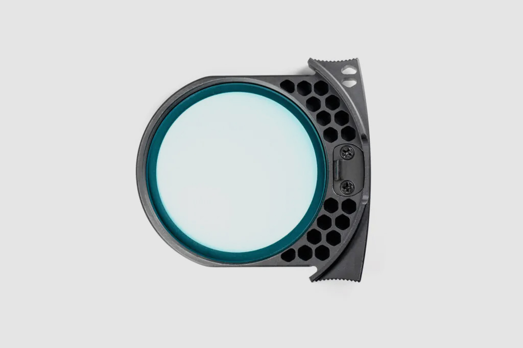 Product : Hot Mirror Drop-in Filter for Canon RF/EF Mount Adapter