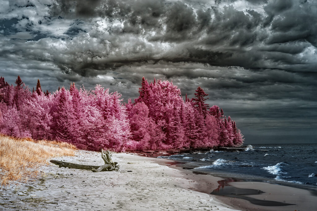 IR 54 Shoreline Along Lake Superior d0db9394 a0ec 4851 a788 a9a4fd36550b
