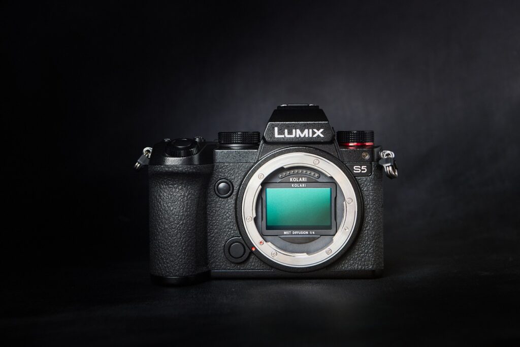 Kolari Magnetic Clip in Filter for Lumix L mount   1 4 Mist Diffusion Large