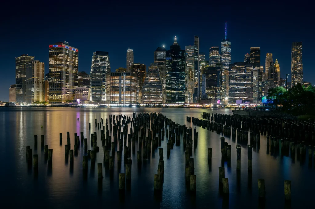 ND – Manhattan Skyline Lorenzo Martin