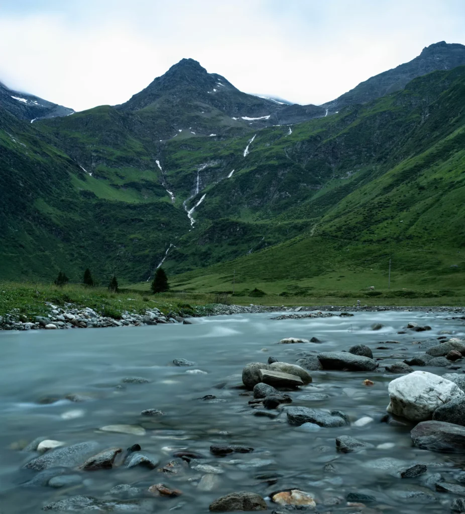 ND Foothills Antonina Gritsun 1 scaled 1